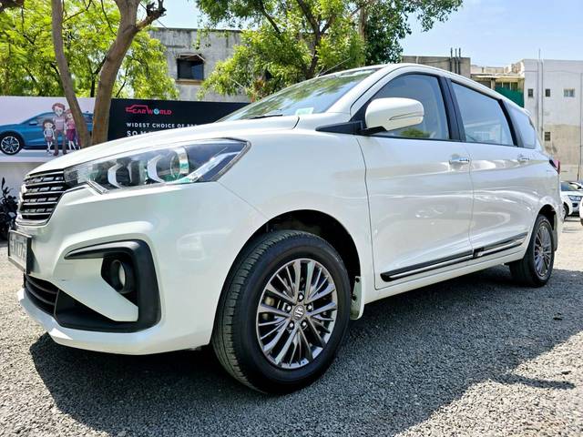 https://images10.gaadi.com/usedcar_image/3936024/original/processed_e191d1ae4dde07d9d2ce8545a0431b61.jpeg?imwidth=6400