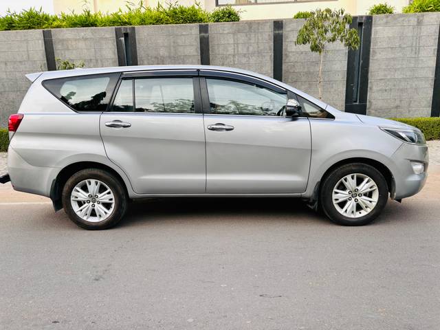 https://images10.gaadi.com/usedcar_image/3936217/original/f907291e9cc8dd0af7587247590d8b3d.jpeg?imwidth=6401