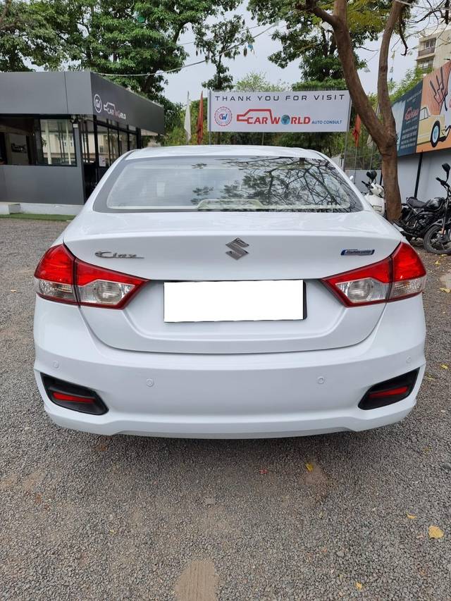 https://images10.gaadi.com/usedcar_image/3938973/original/processed_cae3d939c3cbda8bed5d1732e6871b46.jpg?imwidth=6401