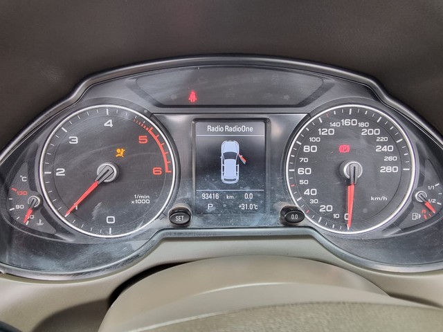 Second-hand 2014 Audi Q5 2.0 TDI Premium Plus for sale in Ahmedabad-8