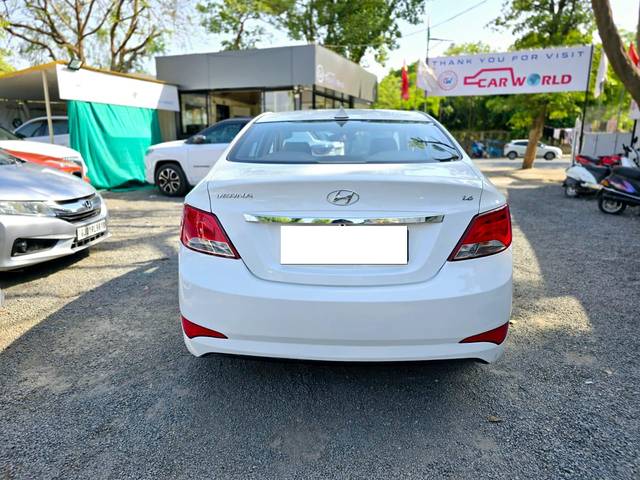 https://images10.gaadi.com/usedcar_image/3939387/original/processed_36f57c7e91c89c7a653ee86a86b21e54.jpg?imwidth=6401