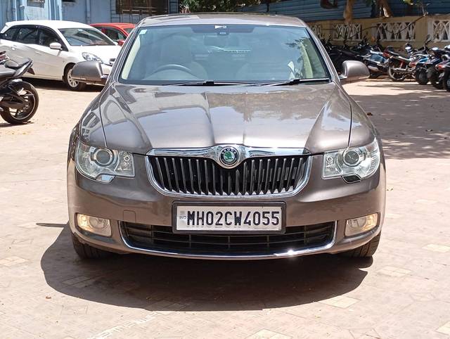 https://images10.gaadi.com/usedcar_image/3939625/original/processed_9a0e03acaa782a1e4dc7d8b3b9b05574.jpeg?imwidth=6400