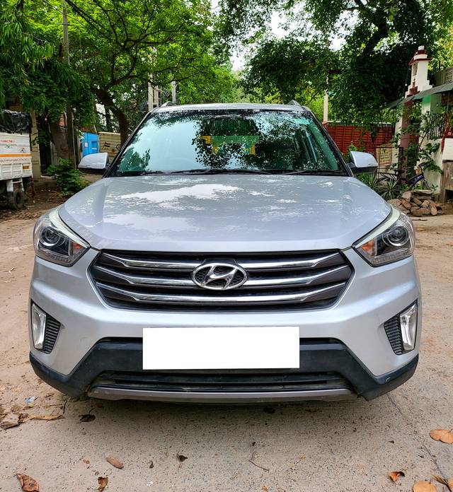 https://images10.gaadi.com/usedcar_image/3939637/original/processed_208592eb5be4c4482cfc16e3074f85de.jpg?imwidth=6401