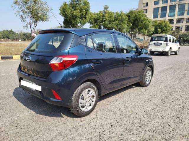 https://images10.gaadi.com/usedcar_image/3940638/original/11869a3b79e97749576f95891a8aaf0b.jpg?imwidth=6402