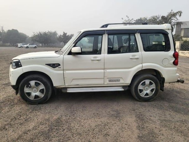 Second-hand 2018 Mahindra Scorpio S5 for sale in Faridabad-4