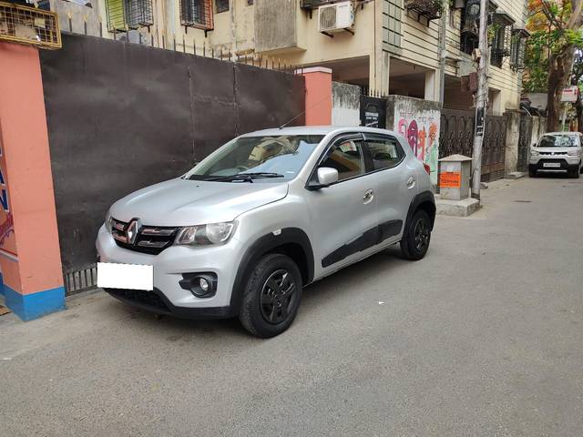 https://images10.gaadi.com/usedcar_image/3940955/original/processed_368eefe5403b6e151fd006588747bc4a.jpg?imwidth=6402