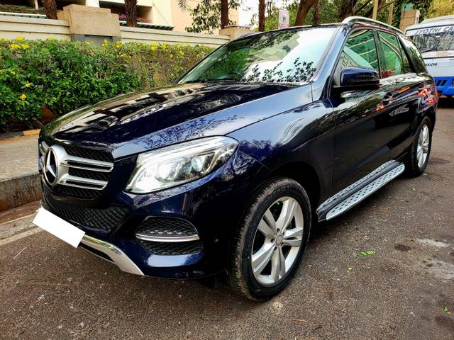 https://images10.gaadi.com/usedcar_image/3941711/original/processed_e54d0217d4b42ef3c19f0035744e81c5.jpg?imwidth=6402