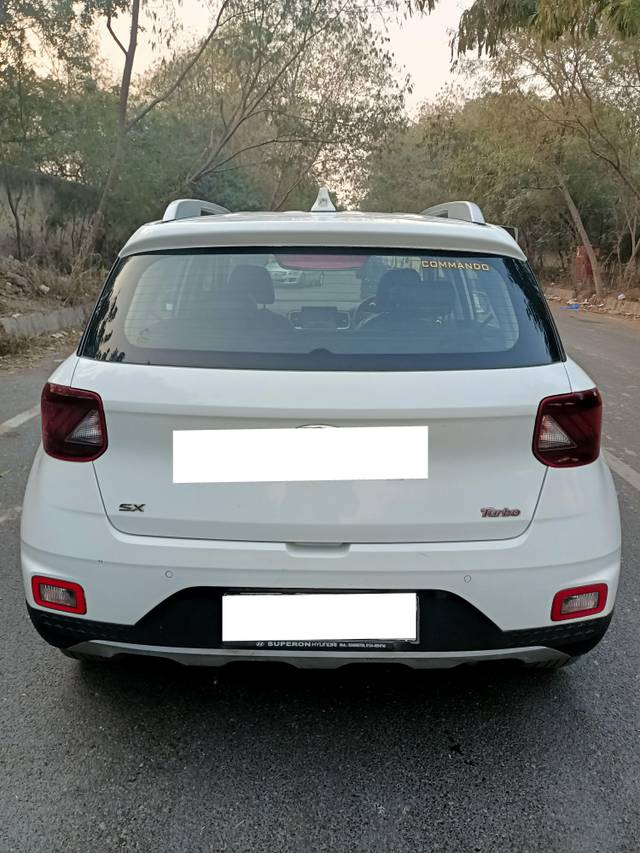 https://images10.gaadi.com/usedcar_image/3943083/original/processed_381c40620c9709b20a3e234372d45e73.jpg?imwidth=6402