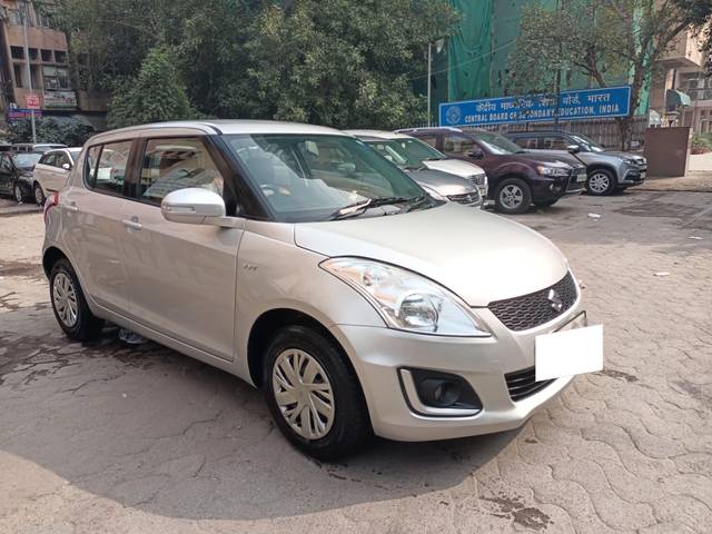 https://images10.gaadi.com/usedcar_image/3943837/original/processed_fb999dddc866d710030dd4f1c433e5f1.jpg?imwidth=6400