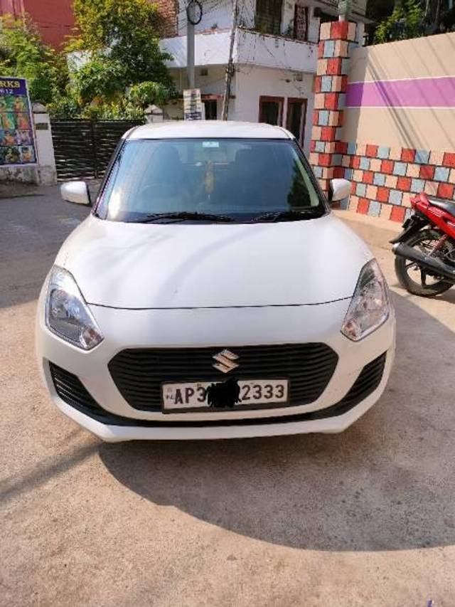 https://images10.gaadi.com/usedcar_image/3946665/original/processed_processed_f971a5b2-642e-4874-839e-ee3be1d5edc7.jpg?imwidth=6400