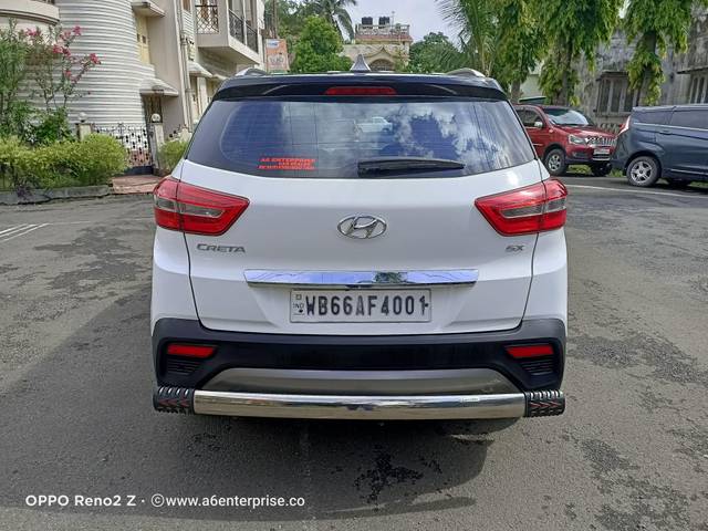 https://images10.gaadi.com/usedcar_image/3946836/original/processed_789a57e64594f1dc81768ce939c0075a.jpg?imwidth=6402