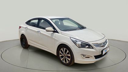 Hyundai Verna CRDi 1.6 SX