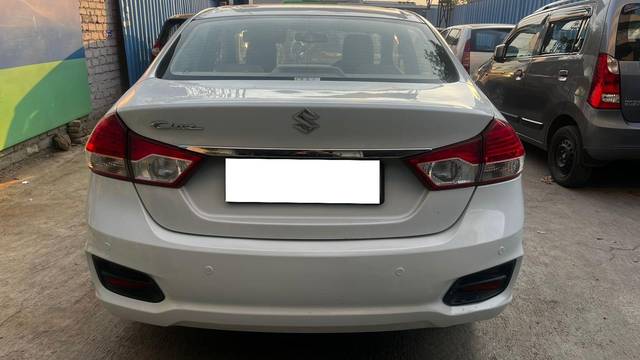 https://images10.gaadi.com/usedcar_image/3949044/original/processed_db9d84add1668f0e3a669c307a2e898a.jpg?imwidth=6401