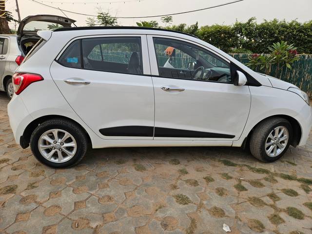 https://images10.gaadi.com/usedcar_image/3950189/original/processed_a01a3740028d5ea70f5b706a006e5930.jpg?imwidth=6401