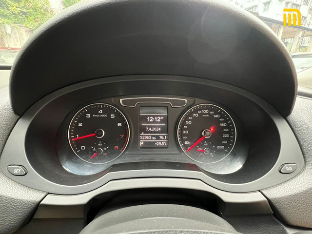 Second-hand 2018 Audi Q3 30 TFSI Premium FWD for sale in Kolkata-4
