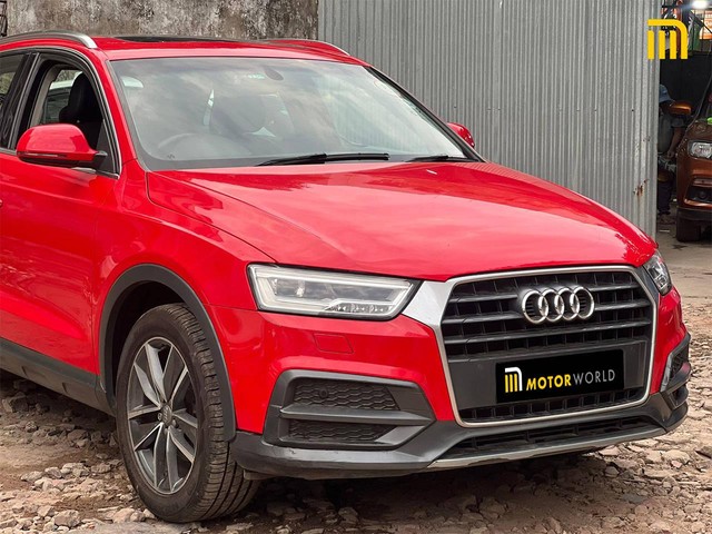Second-hand 2018 Audi Q3 30 TFSI Premium FWD for sale in Kolkata-9
