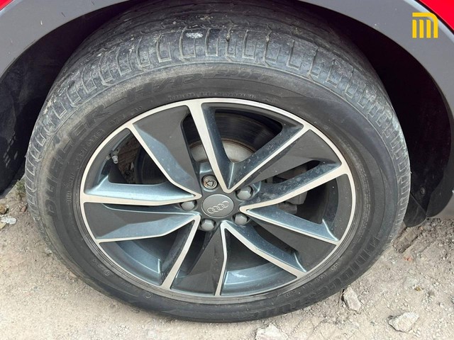 Second-hand 2018 Audi Q3 30 TFSI Premium FWD for sale in Kolkata-5