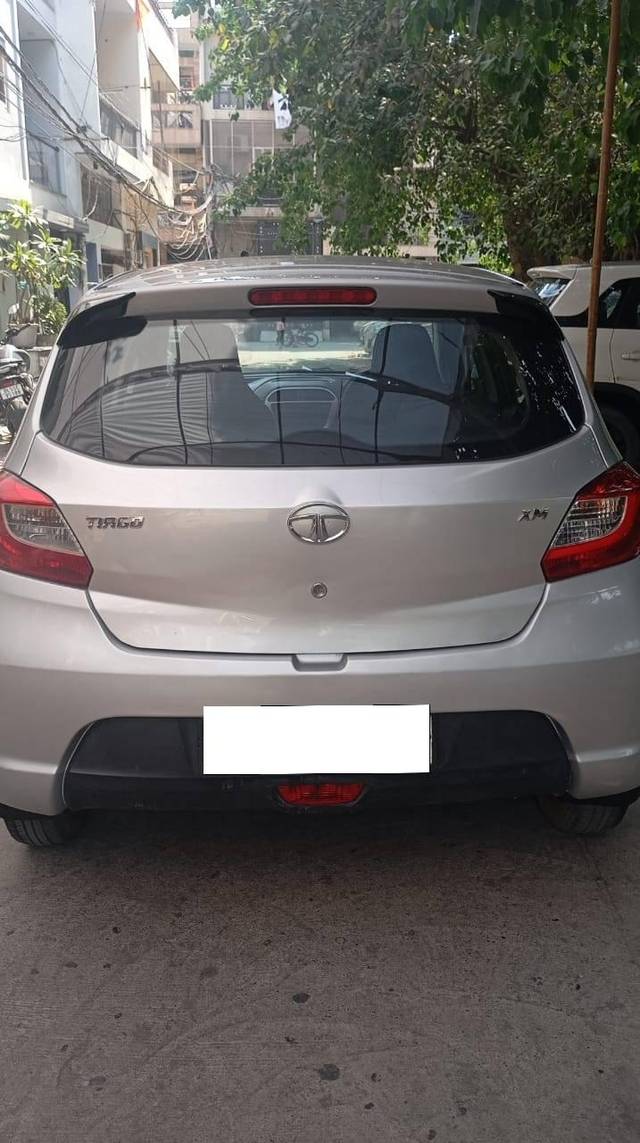 https://images10.gaadi.com/usedcar_image/3954066/original/processed_df2ae2234d01d24971be7eca92c45701.jpg?imwidth=6402