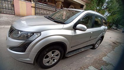 Mahindra XUV500 AT W6 2WD