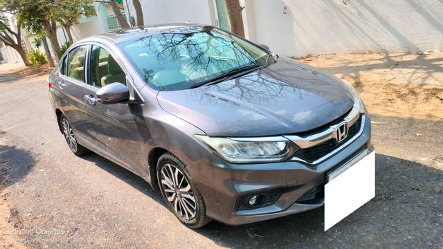 https://images10.gaadi.com/usedcar_image/3955995/original/processed_0f6bb341ca4b73280af76cd808b81900.jpg?imwidth=6400