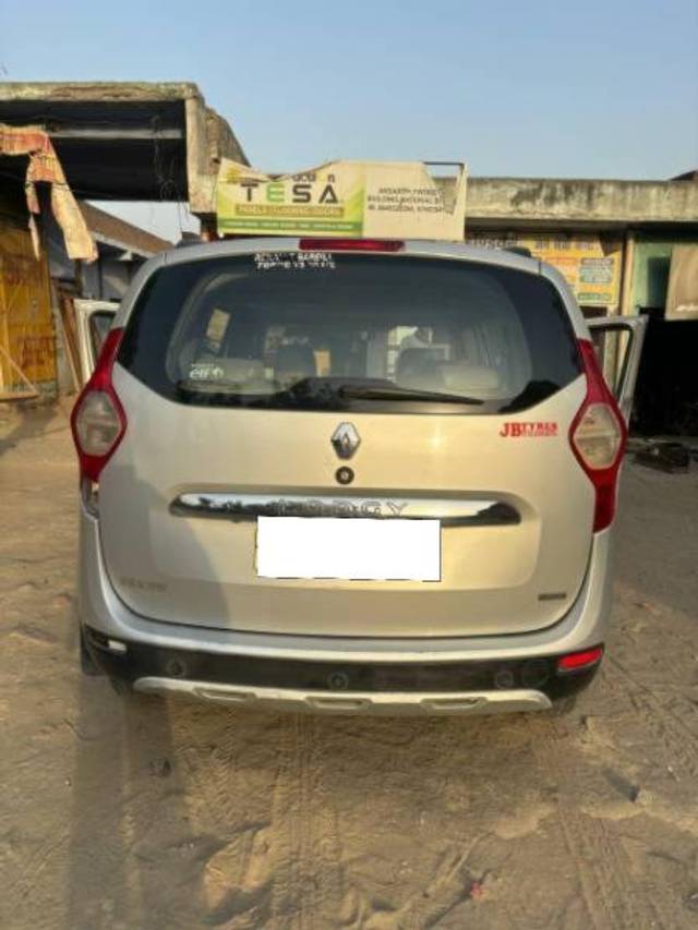 https://images10.gaadi.com/usedcar_image/3956922/original/processed_bb0c8927-7d6a-42e4-8595-18245565e325.jpg?imwidth=6402