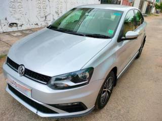 Volkswagen Vento Volkswagen Vento 1.0 TSI Highline