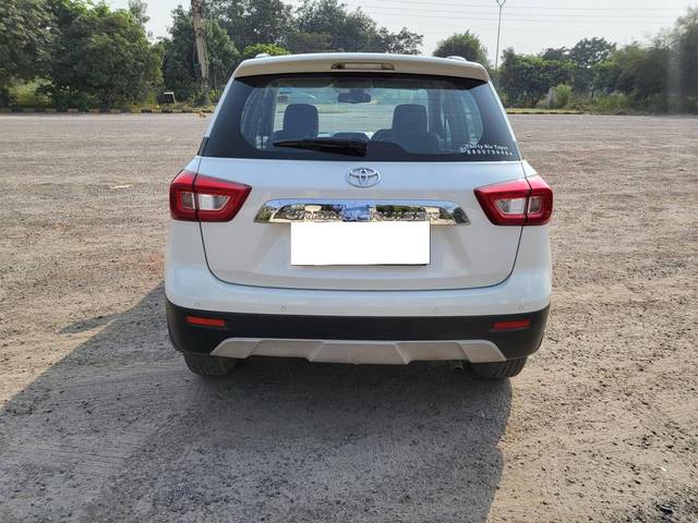 https://images10.gaadi.com/usedcar_image/3958151/original/processed_935257e9bcde266dca6d78c213c8fe10.jpg?imwidth=6402