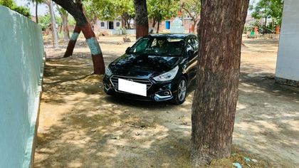 Hyundai Verna CRDi 1.6 SX
