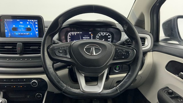 Second-hand 2022 Tata Altroz XZ Plus for sale in Kolkata-38