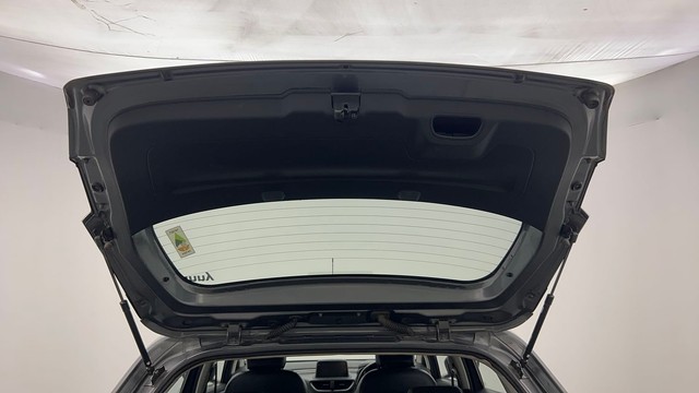 Second-hand 2022 Tata Altroz XZ Plus for sale in Kolkata-35