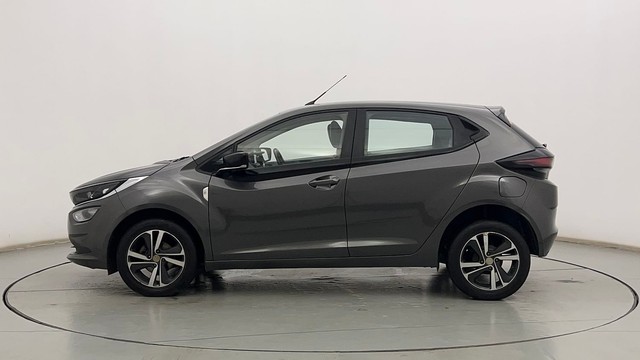 Second-hand 2022 Tata Altroz XZ Plus for sale in Kolkata-6