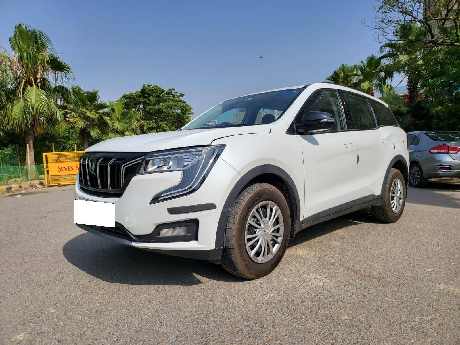 Mahindra XUV700 Price in New Delhi - May 2024 On Road Price of XUV700