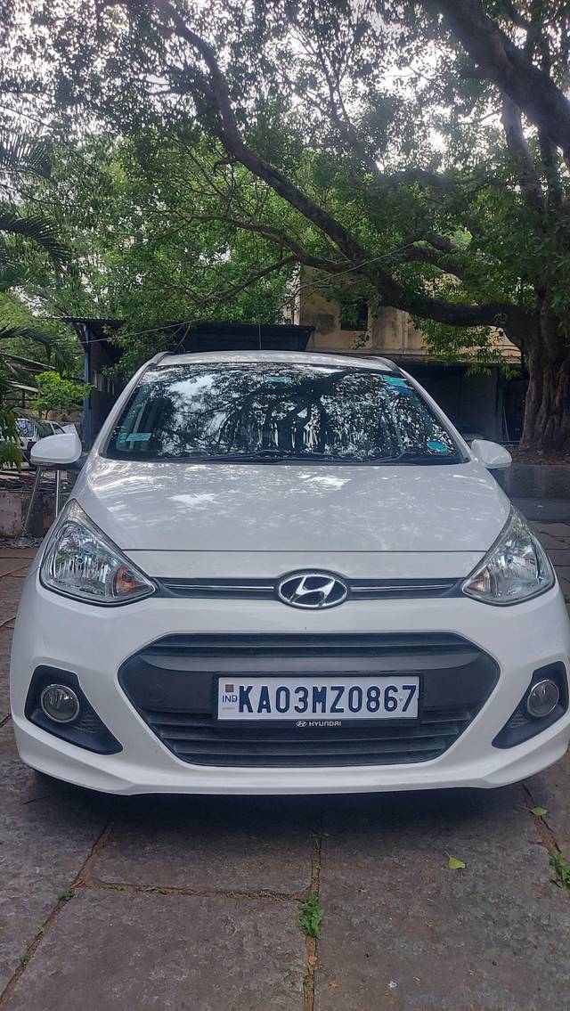 https://images10.gaadi.com/usedcar_image/3962080/original/processed_9270539fd09b14d63d624ed51499f5b0.jpg?imwidth=6400