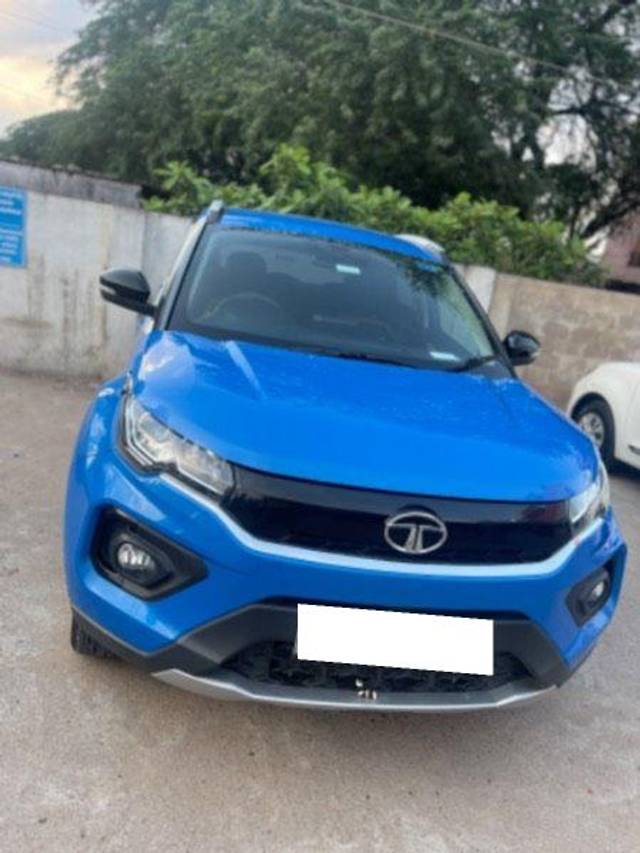 https://images10.gaadi.com/usedcar_image/3962657/original/processed_7b744903-dce7-4726-8f3f-2962e2956c60.jpeg?imwidth=6401