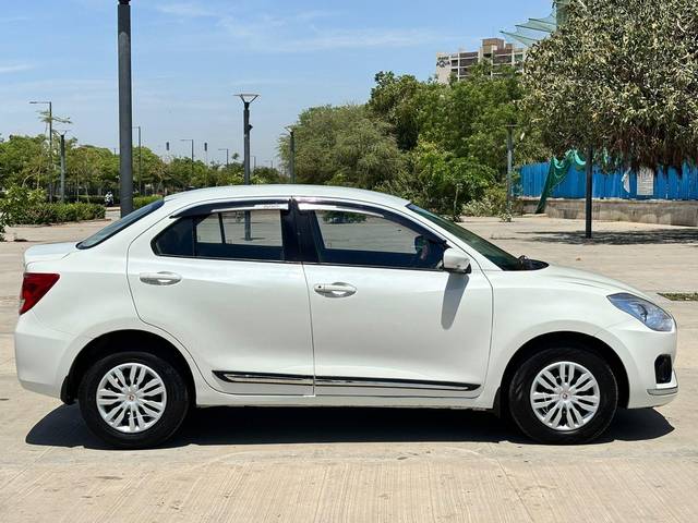 https://images10.gaadi.com/usedcar_image/3963317/original/processed_64941552b1fe9152ef42221f6940fb0b.jpg?imwidth=6401