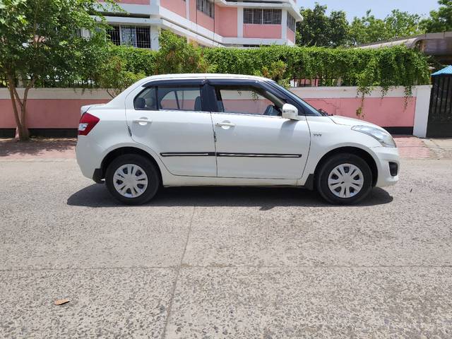 https://images10.gaadi.com/usedcar_image/3968107/original/0bec9b4c368b6e0b45f259324aa4e311.jpg?imwidth=6401