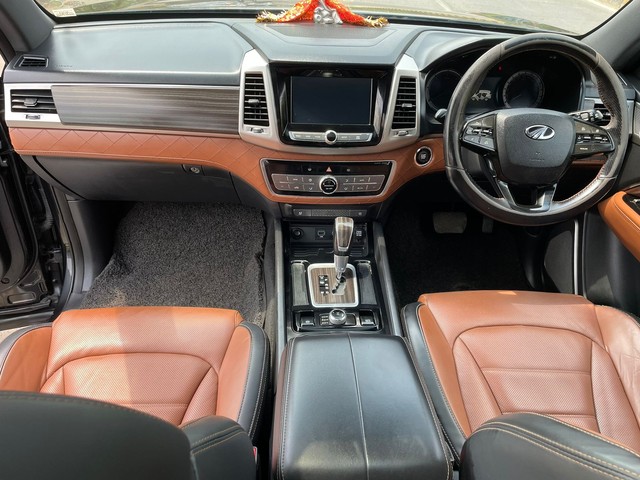 Second-hand 2019 Mahindra Alturas G4 4X4 AT BSIV for sale in Mumbai-10
