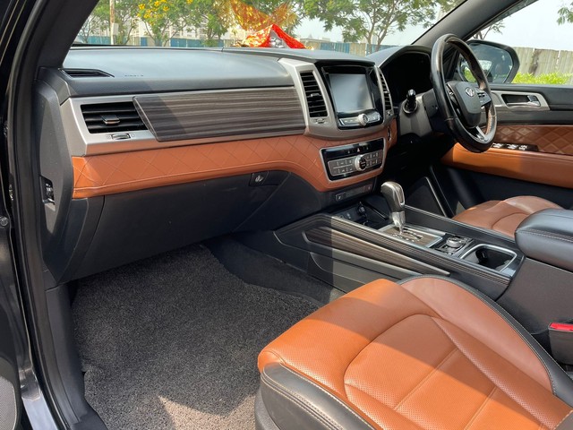 Second-hand 2019 Mahindra Alturas G4 4X4 AT BSIV for sale in Mumbai-11