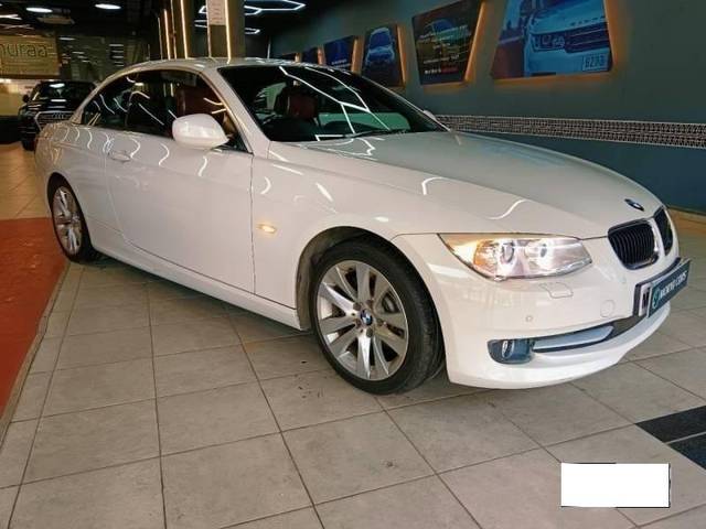 https://images10.gaadi.com/usedcar_image/3968556/original/processed_0ba0b1e9969e417de9d1110b30f8b5a4.jpg?imwidth=6401