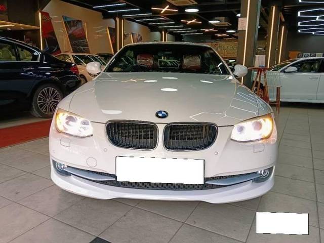 https://images10.gaadi.com/usedcar_image/3968556/original/processed_63c9a502d9364f8d503e6ecf88071f19.jpg?imwidth=6400