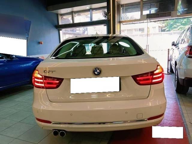 https://images10.gaadi.com/usedcar_image/3968584/original/processed_33cbb43b086a7a9b96d0764ac9e4bacc.jpg?imwidth=6402