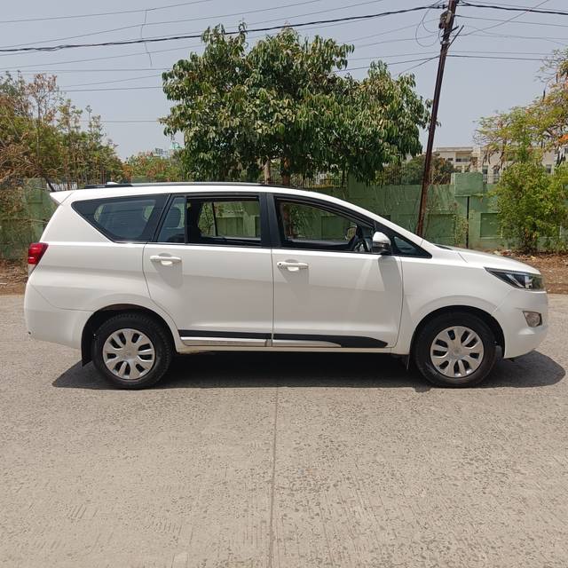 https://images10.gaadi.com/usedcar_image/3970419/original/d7f7ba9033e5128992a56f95c1ec9805.jpg?imwidth=6402