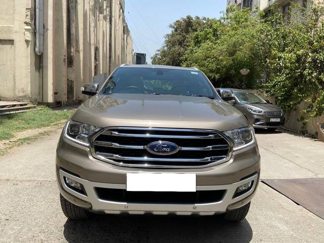 https://images10.gaadi.com/usedcar_image/3970420/original/processed_ac3d445bb39eb3cbb1c5f56d51fa6174.jpg?imwidth=6400