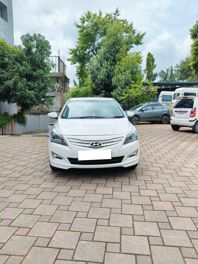 https://images10.gaadi.com/usedcar_image/3970697/original/processed_6a7ebb2adc6de55614eb23175edc3173.jpg?imwidth=6402