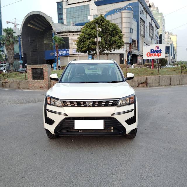 https://images10.gaadi.com/usedcar_image/3971410/original/processed_6d5d727f6df2c1720eca7fe21df55c80.jpg?imwidth=6400