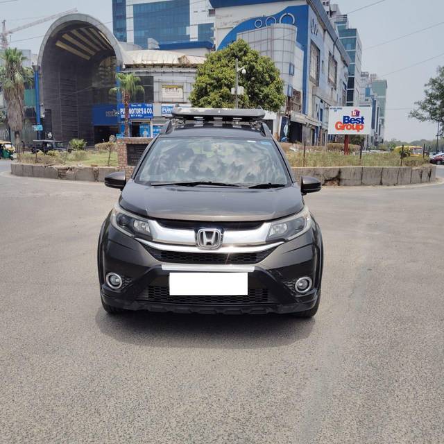 https://images10.gaadi.com/usedcar_image/3972139/original/processed_5e5e15f45433ec5f16f6931712de0cb7.jpg?imwidth=6400