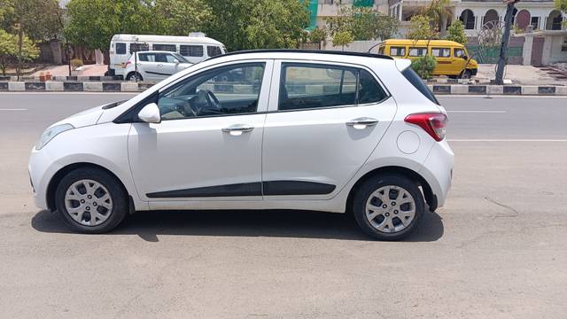 https://images10.gaadi.com/usedcar_image/3973267/original/c45eb218ce2743893a76c3ea8df1ca93.jpg?imwidth=6402