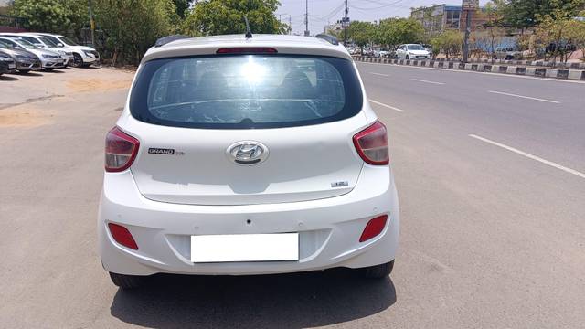 https://images10.gaadi.com/usedcar_image/3973267/original/processed_f20b93884625d7be3a2258ddfec0e83f.jpg?imwidth=6401