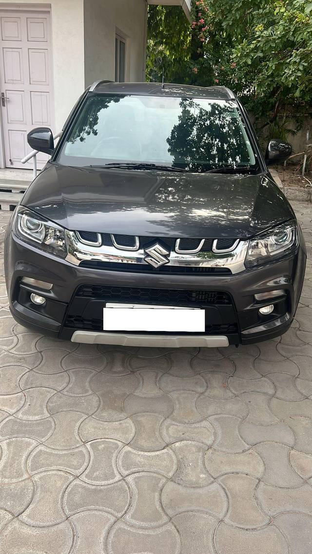 https://images10.gaadi.com/usedcar_image/3973292/original/processed_a3129b1bea1cac038f01eefdea19ee01.jpg?imwidth=6402