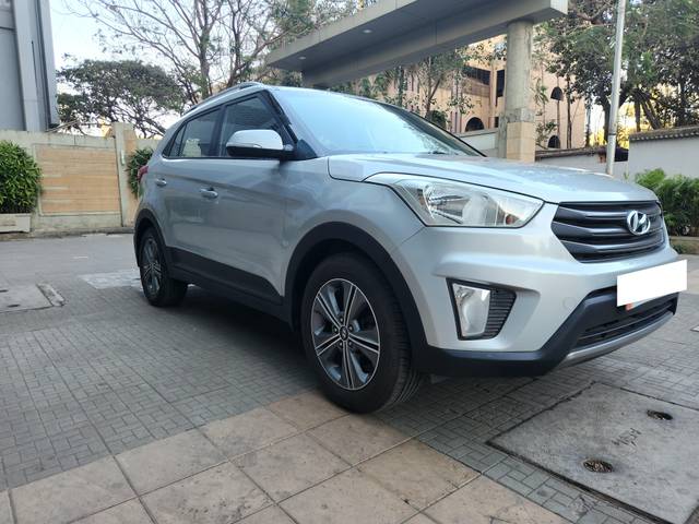 https://images10.gaadi.com/usedcar_image/3973883/original/processed_37de654e761e2de43301e5cbf50f205b.jpg?imwidth=6400